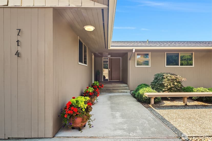 Property photo for 714 79th Avenue SE, Lake Stevens photo 4