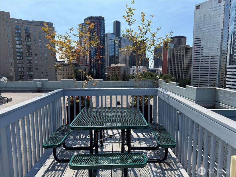 Property photo for 1400 Hubbell Place #814, Seattle photo 12