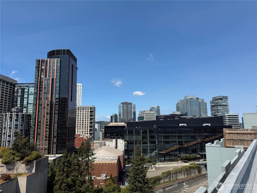 Property photo for 1400 Hubbell Place #814, Seattle photo 14