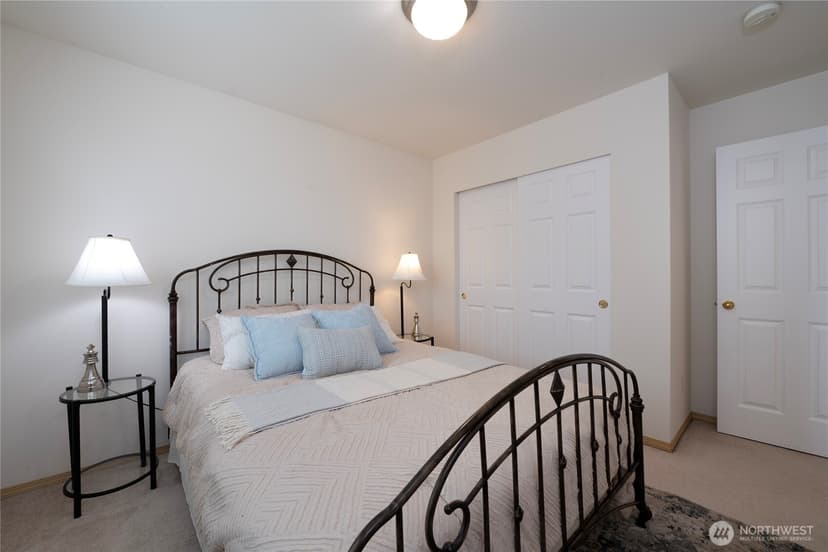 Property photo for 926 99th Street SW, Everett photo 21