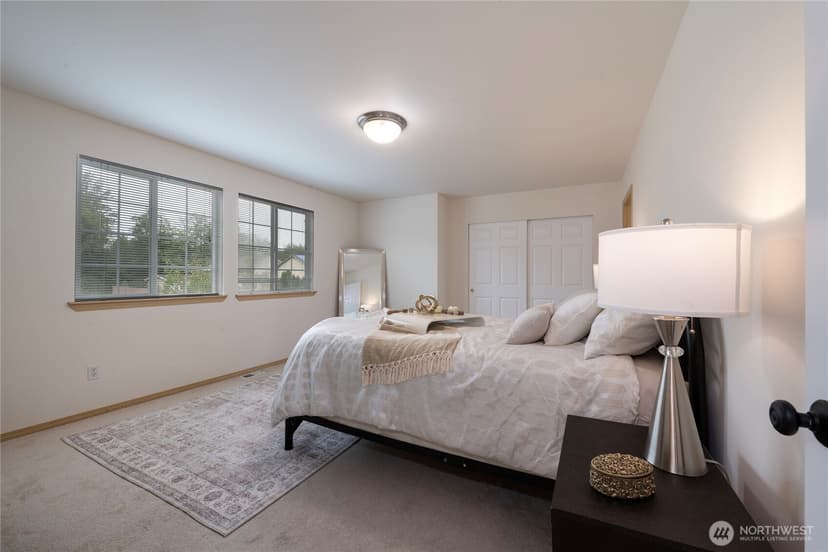 Property photo for 926 99th Street SW, Everett photo 14
