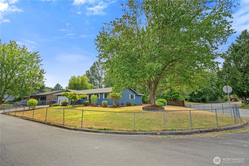 Property photo for 6426 56th Place NE, Marysville photo 2