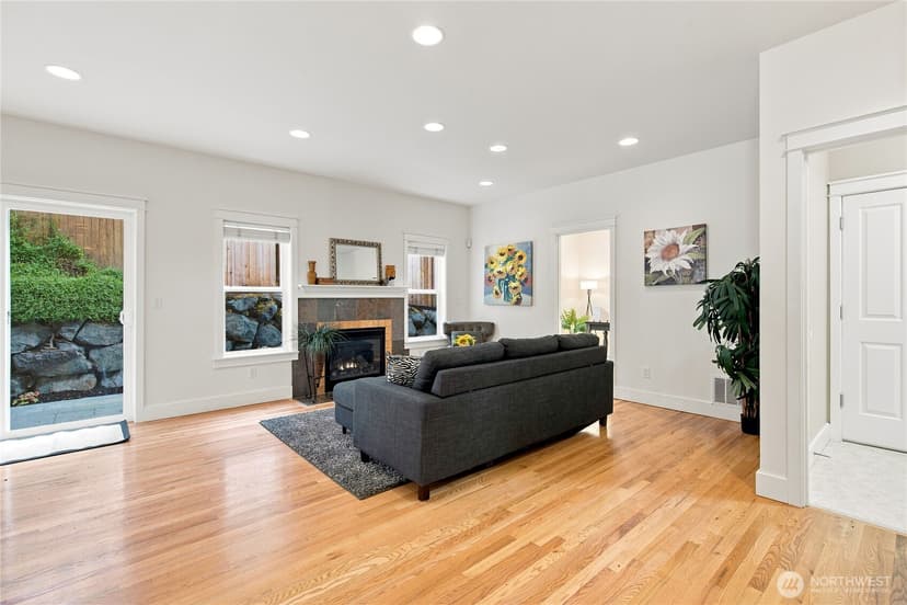 Property photo for 19028 37th Avenue NE, Lake Forest Park photo 20