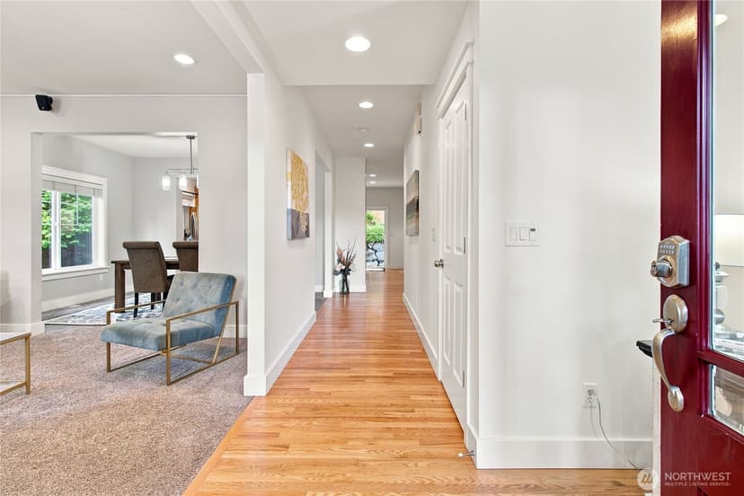 Property photo for 19028 37th Avenue NE, Lake Forest Park photo 7