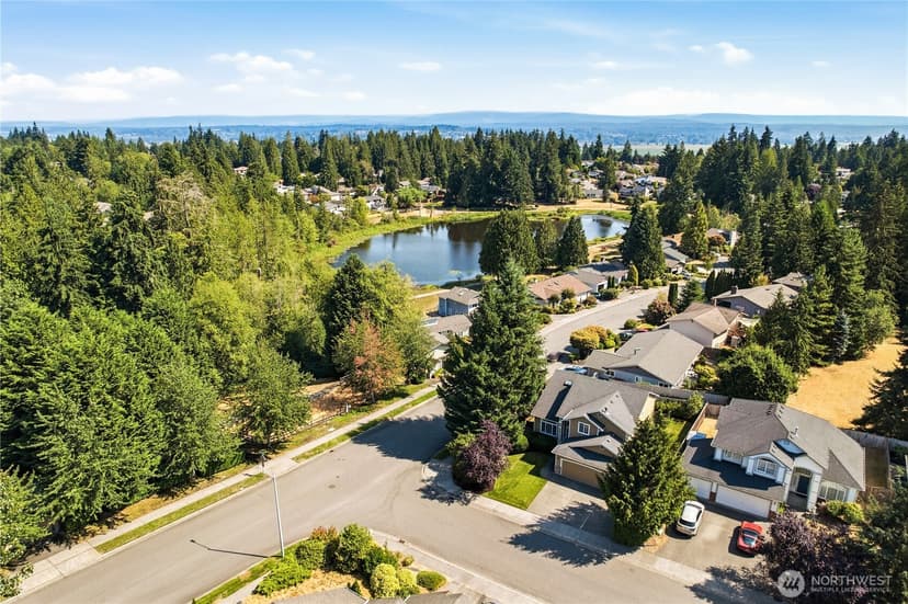 Property photo for 10423 30th Drive SE, Everett photo 4