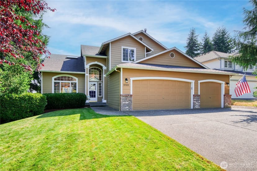 Property photo for 10423 30th Drive SE, Everett photo 2