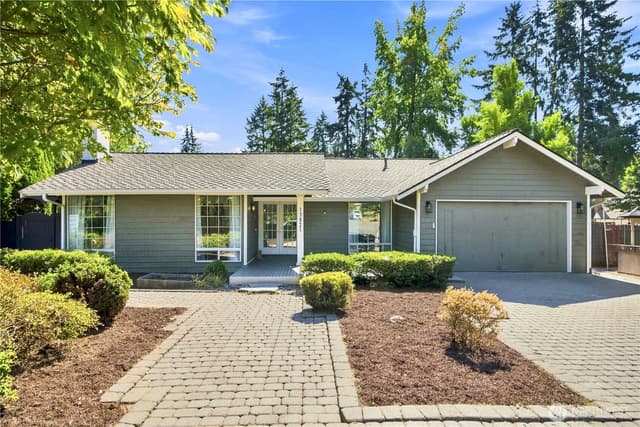 Property photo for 17921 NE 27th Street, Redmond
