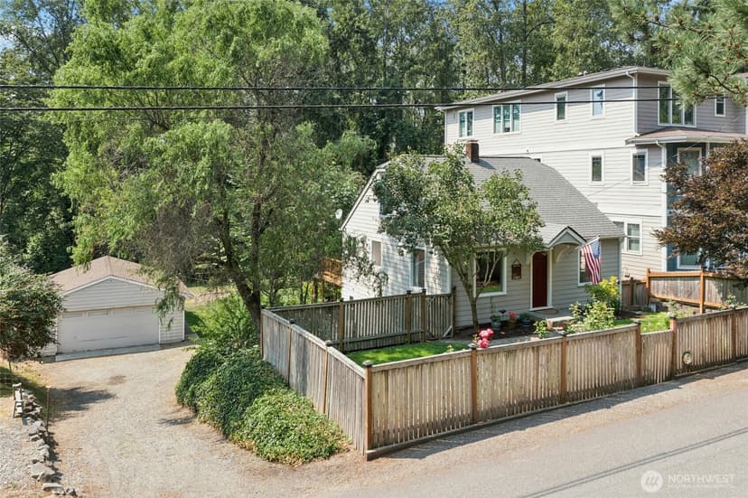 Property photo for 18011 83rd Avenue NE, Kenmore photo 27
