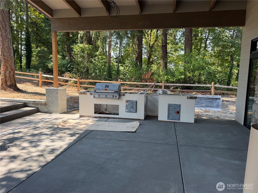 Property photo for 19 Forest Glen Lane SW, Lakewood photo 14