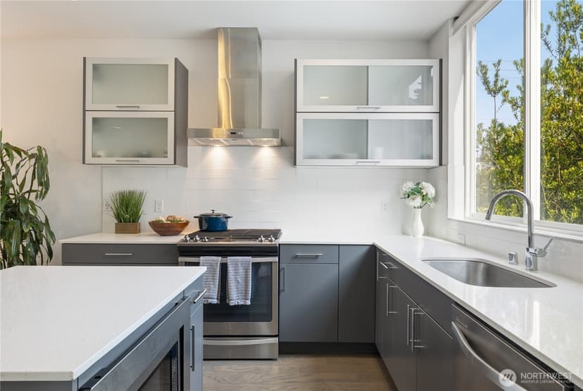 Property photo for 1707 NW 63rd Street #A, Seattle photo 5