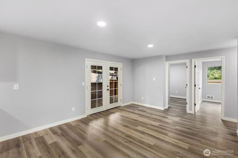 Property photo for 11820 SE 318th Place, Auburn photo 10