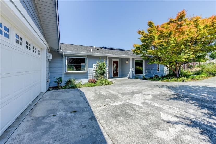 Property photo for 8170 Cultus Drive, Clinton photo 2