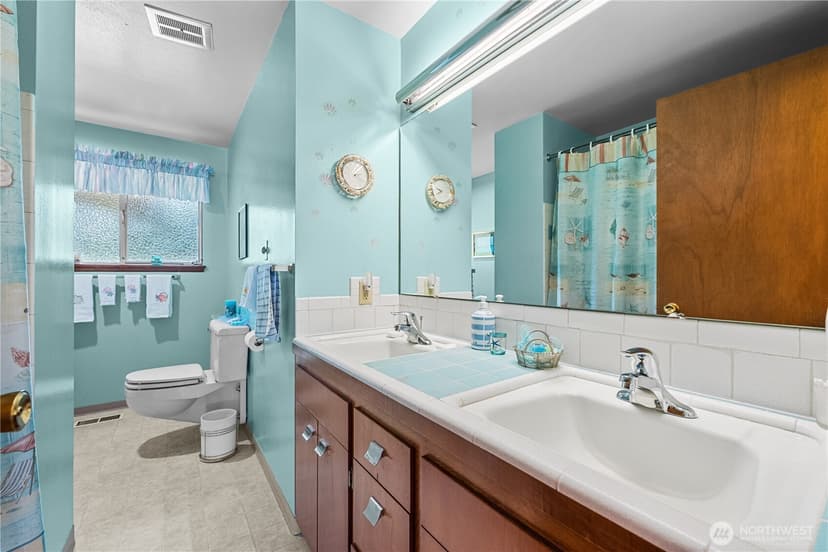 Property photo for 1040 Rosewood Lane, Fircrest photo 26