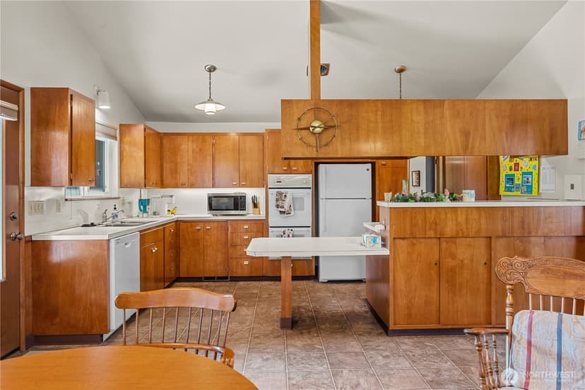 Property photo for 1040 Rosewood Lane, Fircrest photo 16
