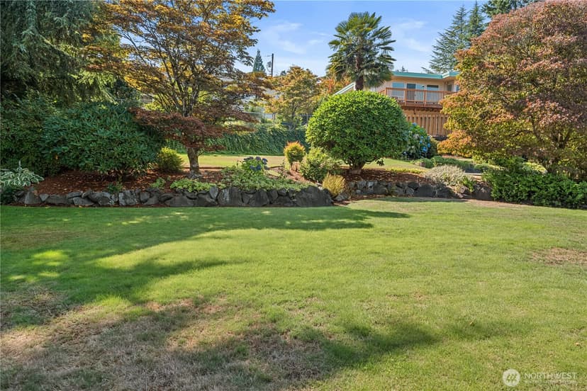 Property photo for 1040 Rosewood Lane, Fircrest photo 6