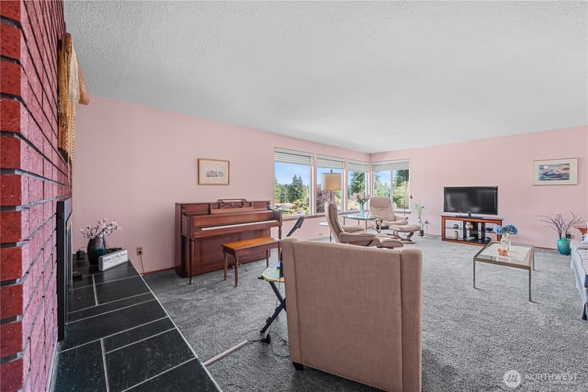 Property photo for 1040 Rosewood Lane, Fircrest photo 10