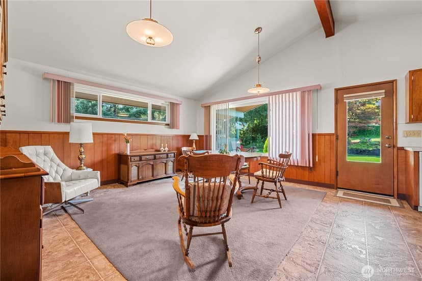 Property photo for 1040 Rosewood Lane, Fircrest photo 19