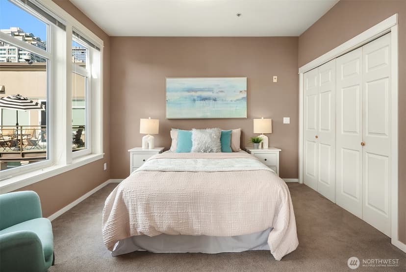 Property photo for 1900 Alaskan Way #504, Seattle photo 11