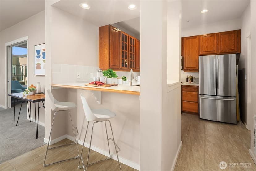 Property photo for 1900 Alaskan Way #504, Seattle photo 17