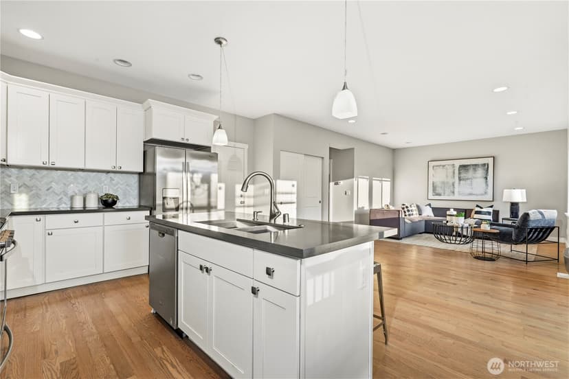 Property photo for 10607 2nd Place SW, Seattle photo 10