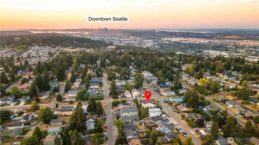Property photo for 10607 2nd Place SW, Seattle photo 38