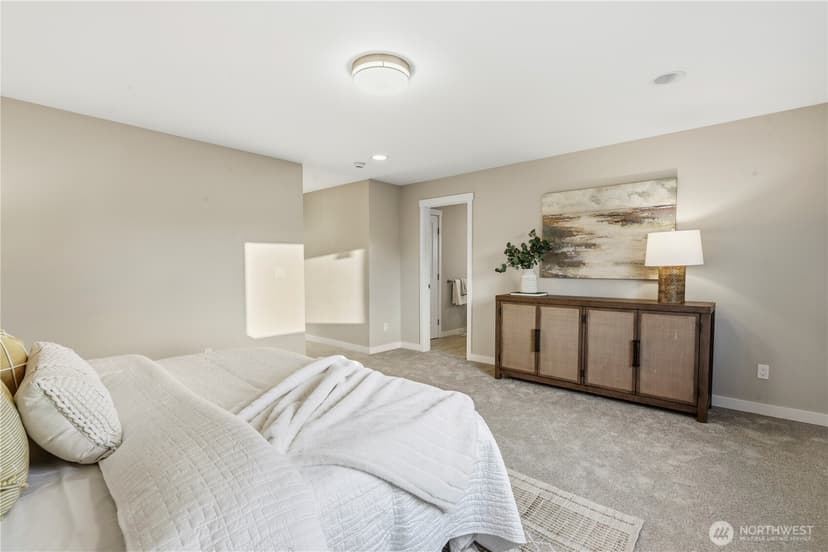 Property photo for 10607 2nd Place SW, Seattle photo 19
