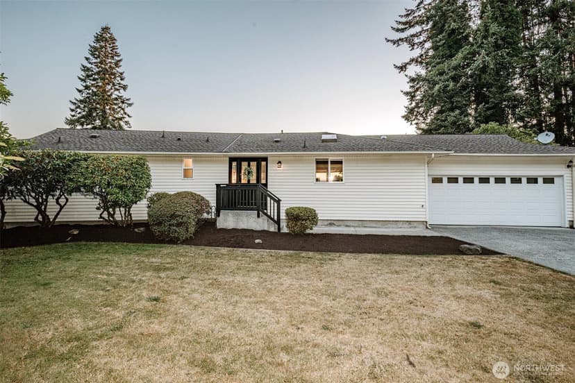 Property photo for 1052 E Robinhood Drive, Arlington