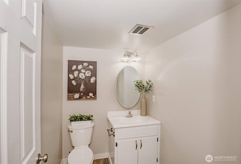 Property photo for 1052 E Robinhood Drive, Arlington photo 31