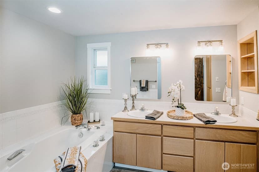 Property photo for 1052 E Robinhood Drive, Arlington photo 21