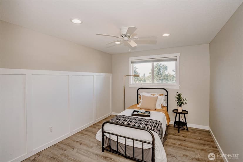 Property photo for 1052 E Robinhood Drive, Arlington photo 24