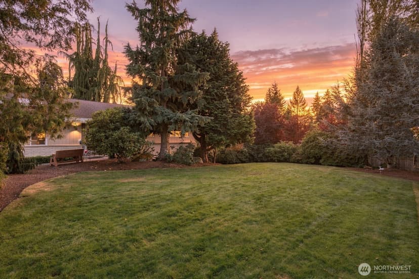 Property photo for 8205 NE 128th Street, Kirkland photo 33
