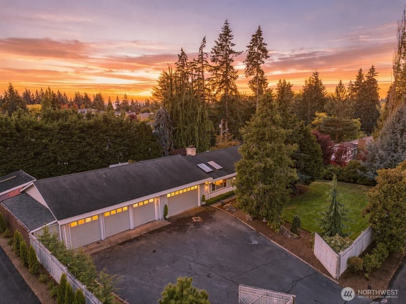 Property photo for 8205 NE 128th Street, Kirkland photo 38