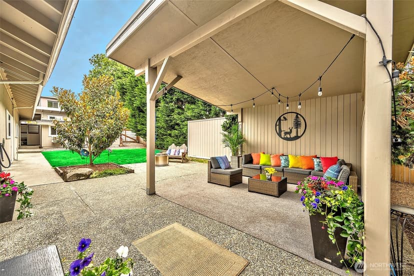 Property photo for 8205 NE 128th Street, Kirkland photo 24