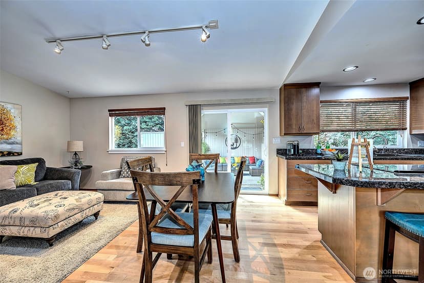 Property photo for 8205 NE 128th Street, Kirkland photo 11