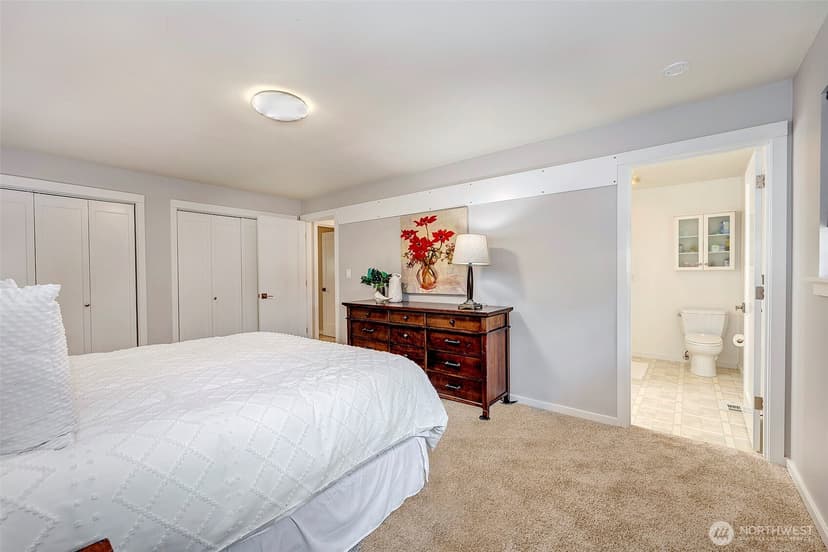 Property photo for 8205 NE 128th Street, Kirkland photo 15
