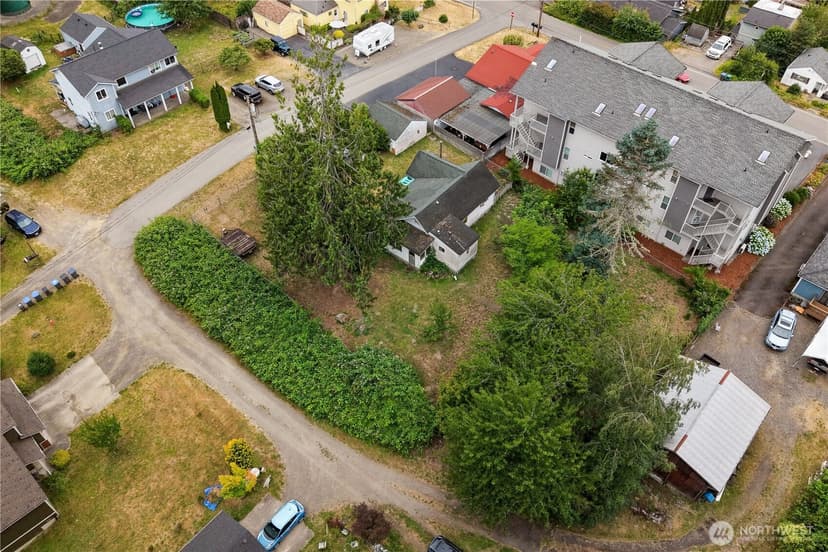 Property photo for 1919 Guy Wetzel Road, Port Orchard photo 4