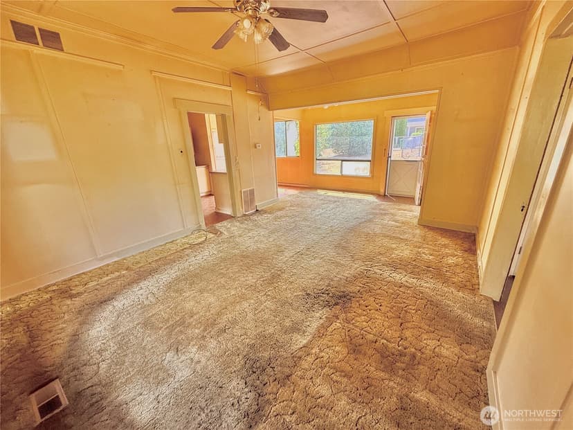 Property photo for 1919 Guy Wetzel Road, Port Orchard photo 18