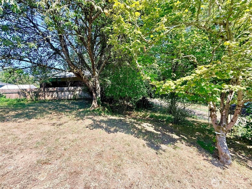 Property photo for 1919 Guy Wetzel Road, Port Orchard photo 22