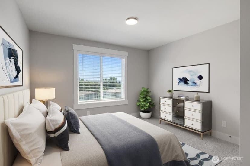 Property photo for 7544 S 129th Place, Seattle photo 9