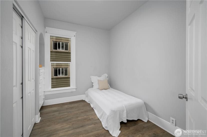 Property photo for 1305 NE 55th Street, Seattle photo 16