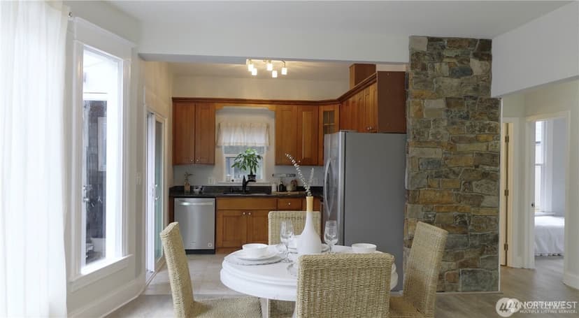 Property photo for 1305 NE 55th Street, Seattle photo 10
