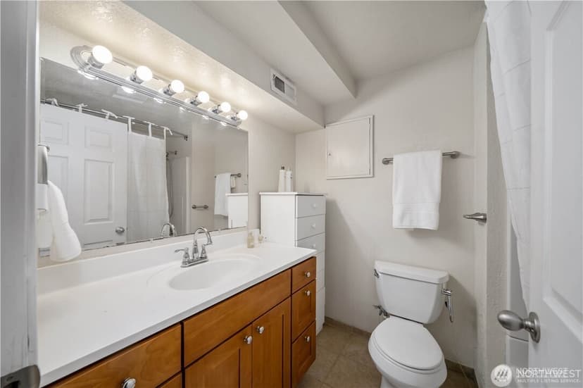 Property photo for 1305 NE 55th Street, Seattle photo 18