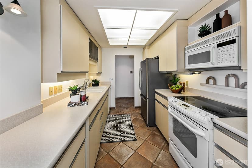 Property photo for 1301 Spring Street #24H, Seattle photo 12