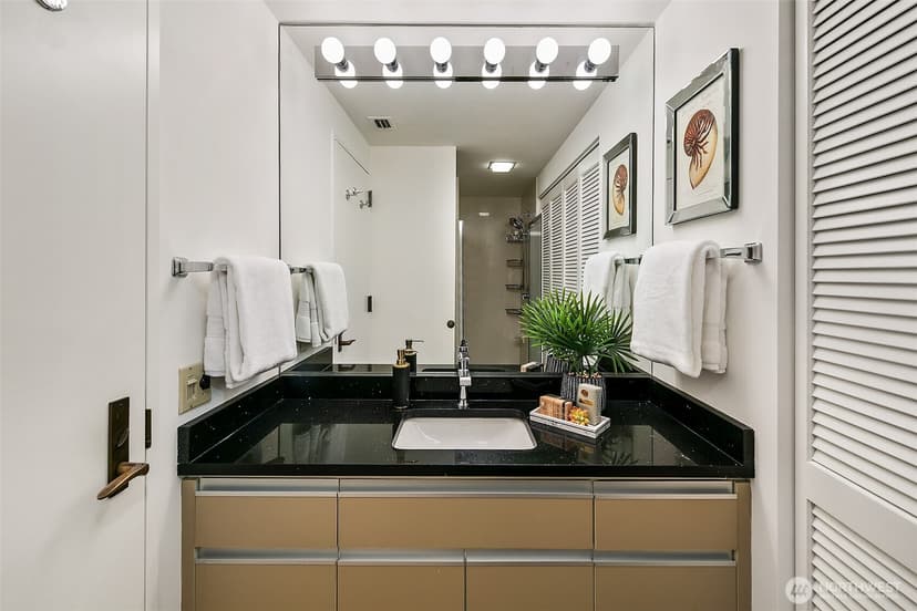 Property photo for 1301 Spring Street #24H, Seattle photo 18