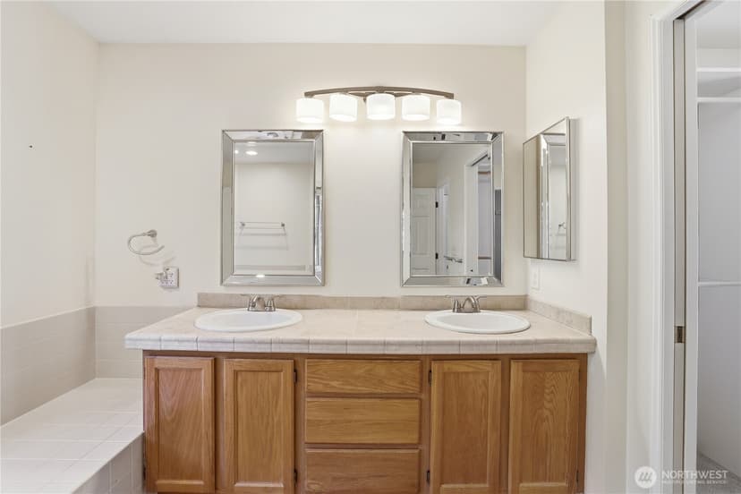 Property photo for 4642 SE Parsons Green Court, Port Orchard photo 16