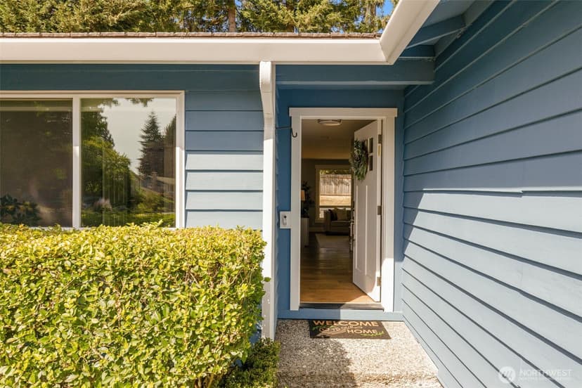 Property photo for 4253 189th Avenue SE, Issaquah photo 2