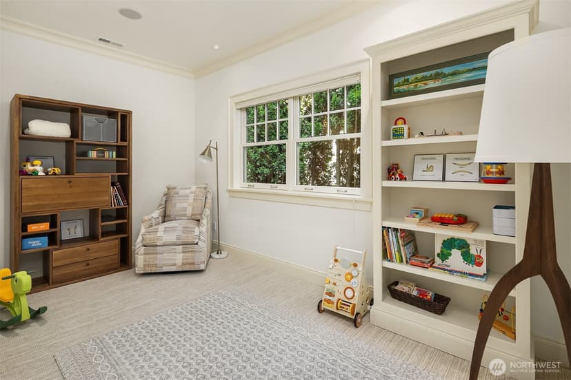 Property photo for 2018 Broadmoor Drive E, Seattle photo 16