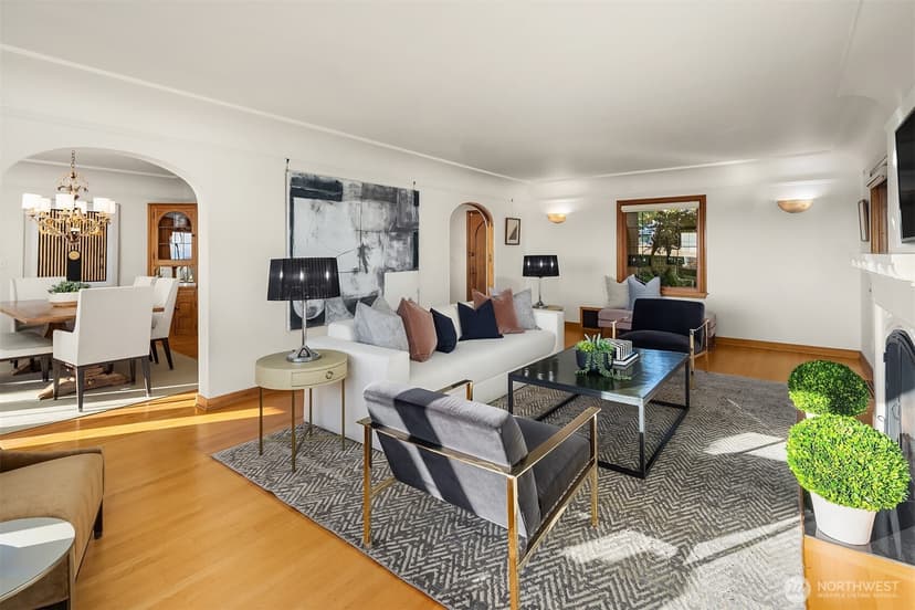 Property photo for 2301 Rosemont Place W, Seattle photo 6