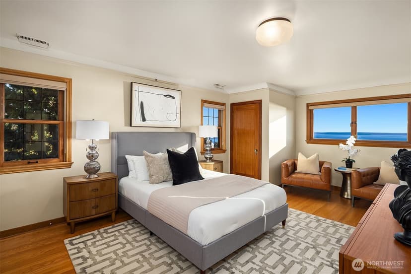 Property photo for 2301 Rosemont Place W, Seattle photo 17