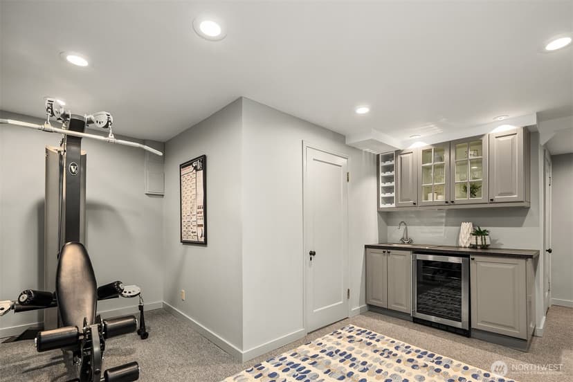 Property photo for 2301 Rosemont Place W, Seattle photo 34
